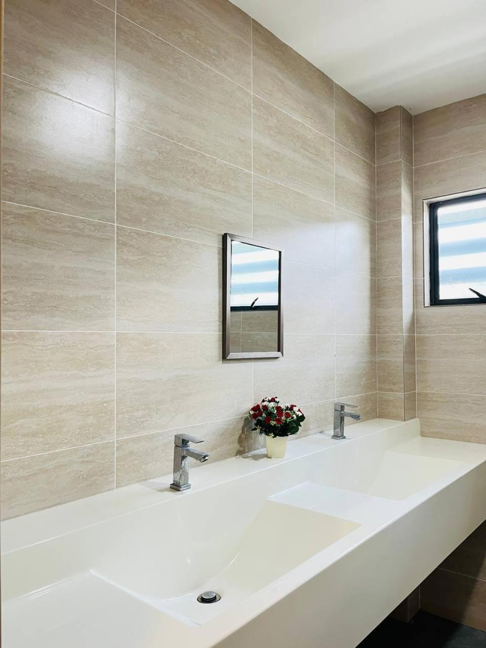 Sofea Mutiara Homestay Ипох Екстериор снимка